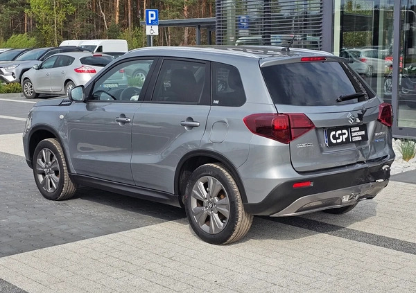 Suzuki Vitara cena 29900 przebieg: 4243, rok produkcji 2022 z Nasielsk małe 781